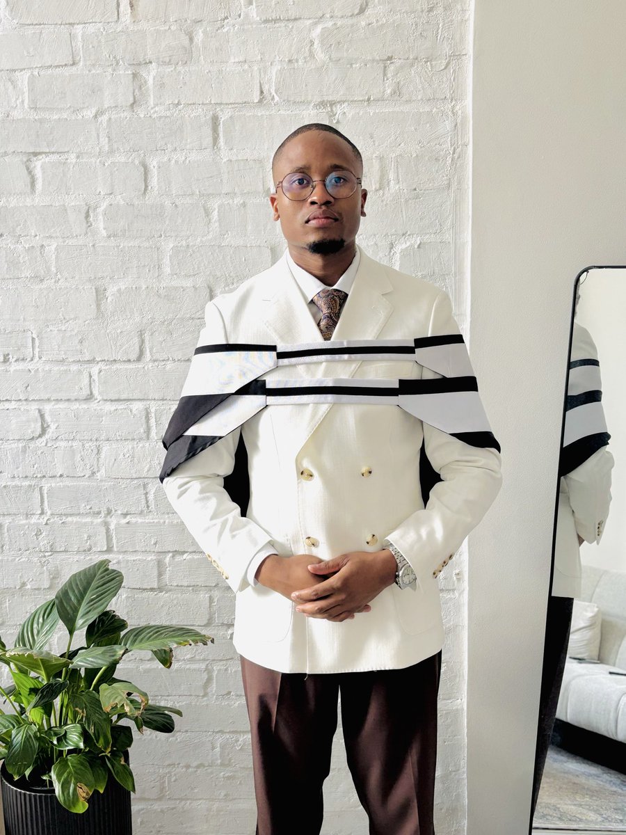 Sephiri_r tweet media