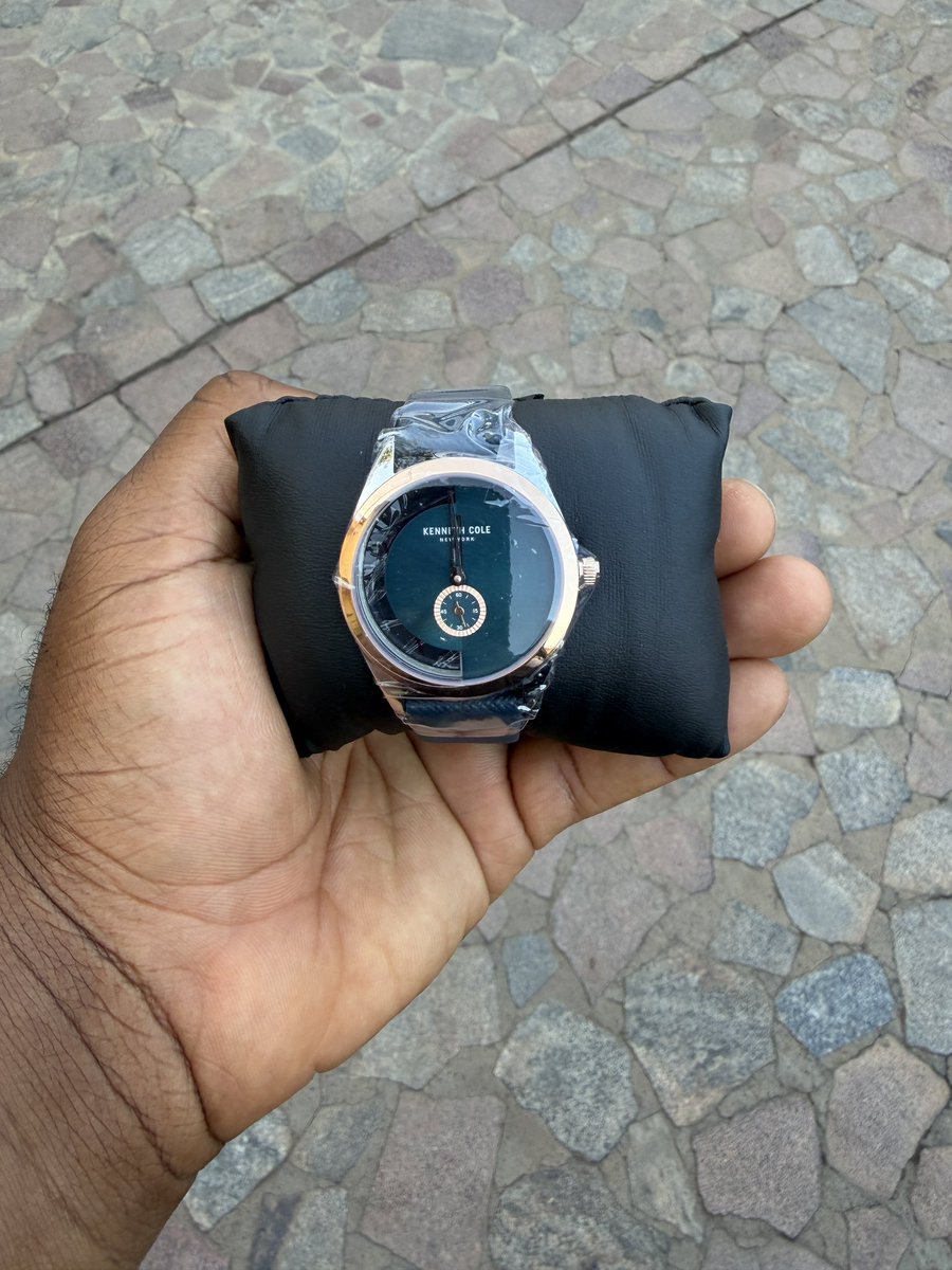 god_swayy's tweet photo. LADIES😍😍 
KENNETH COLE CLASSIC BLUE STRAP LEATHER WATCH
🚨¢1900
☎️0242375533 https://t.co/5LQcTCxAgl