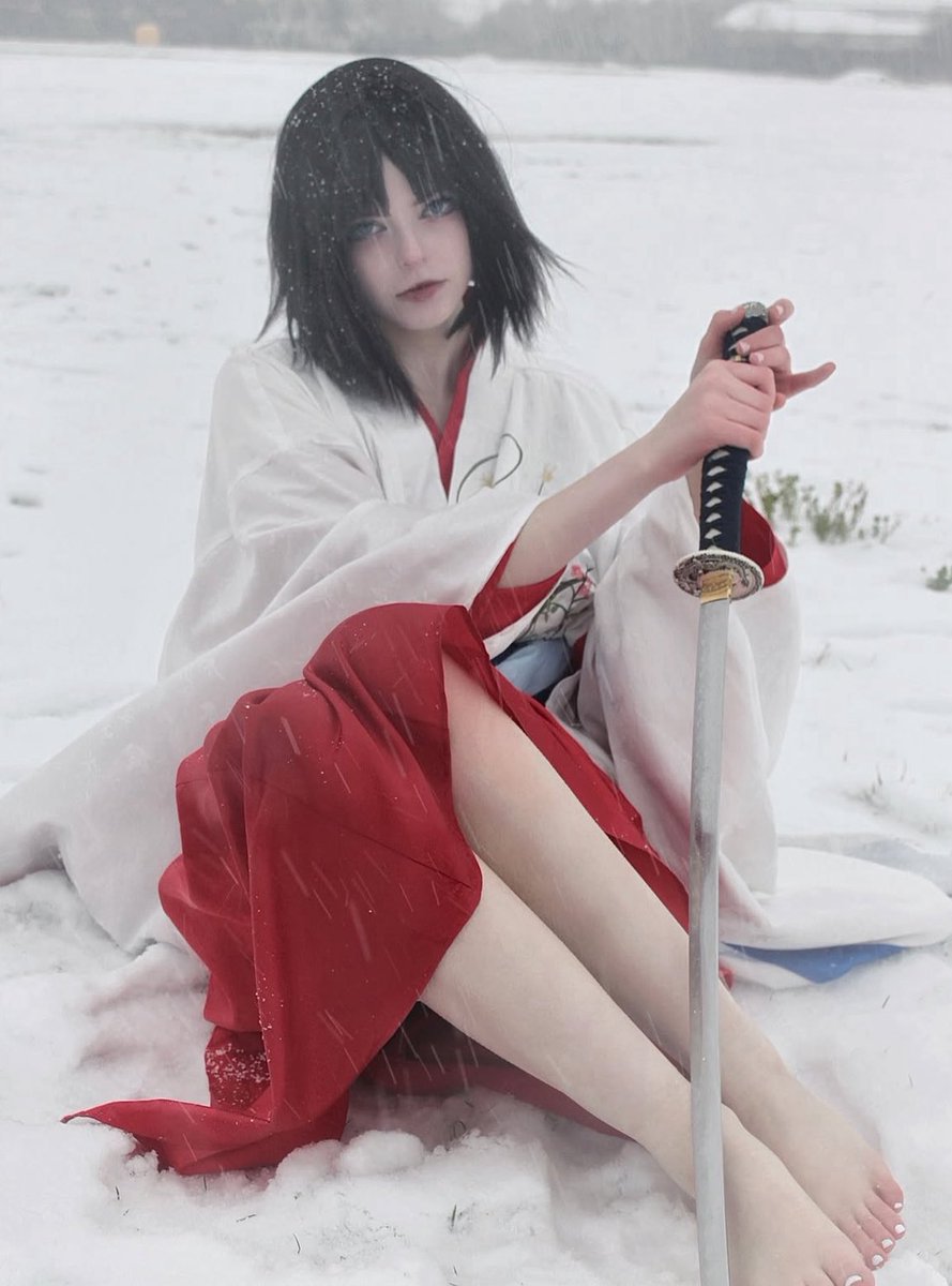 shige.cos tweet media