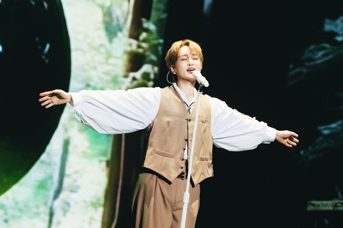 온유 #ONEW #オニュ@SHINee @ONEW_GRIFFIN