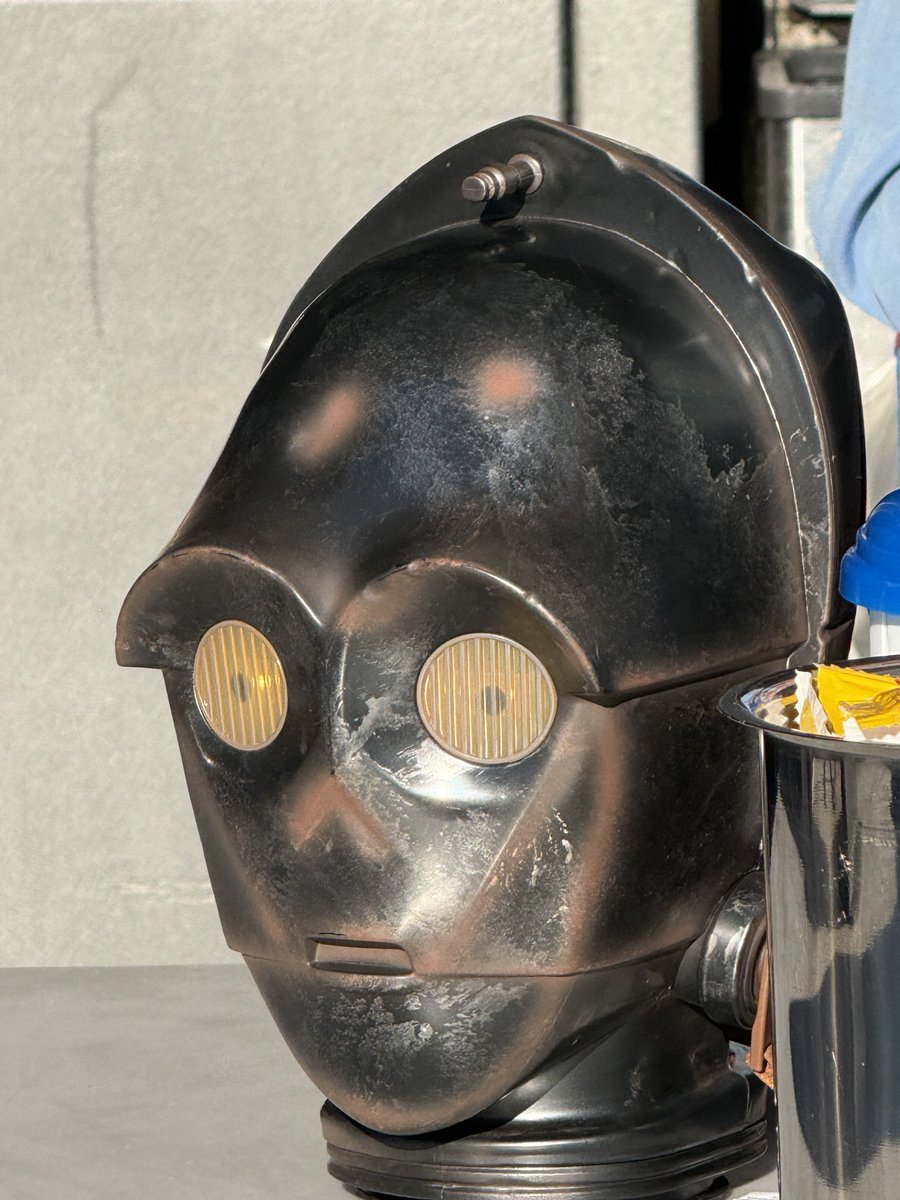 🤖新作ポップコーンバケット登場✨ 「Salvaged Protocol Droid Popcorn