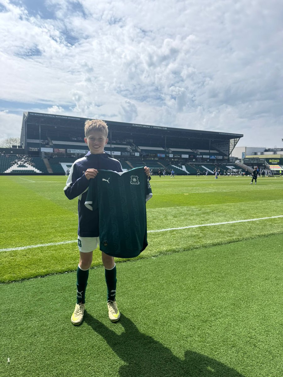 JBFCacademy's tweet photo. Sonny Cook our U12 player.....
Enjoy the moment
@JerseyBullsFC https://t.co/9rlWFKPlpa