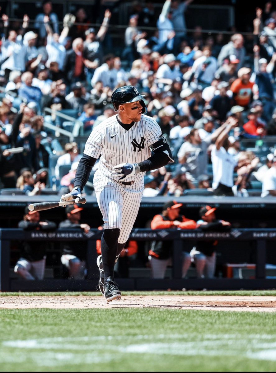 Yankees Pod 🎧 tweet media
