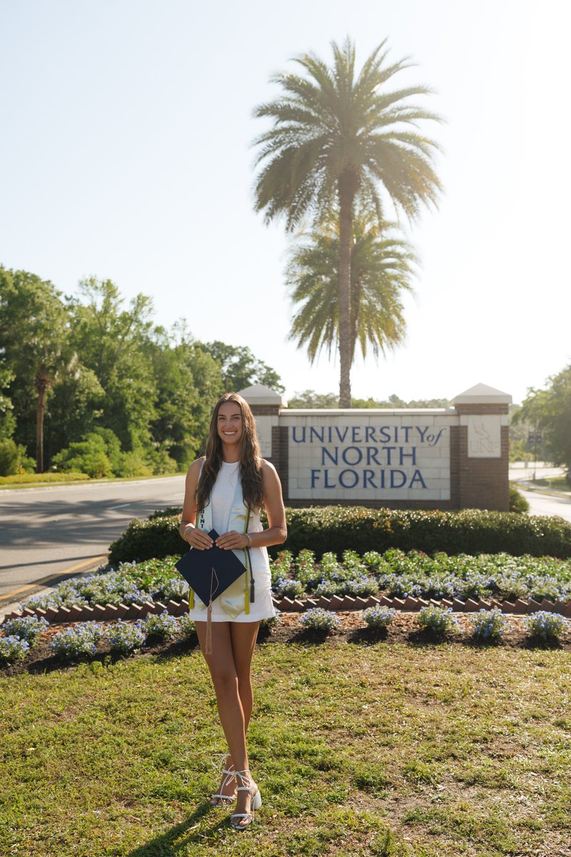 OspreyBVB's tweet photo. Congrats to our 2026 Spring graduates 🎓

- Presley Murray (Biomedical Sciences/Nutrition)
- Andrea Da Silva Encinas (Interdisciplinary Health Studies)
- Mackenzie Murphy (Public Health)
- Raven Jordan (Interdisciplinary Studies)

#SWOOP https://t.co/yFm6ktIF3R