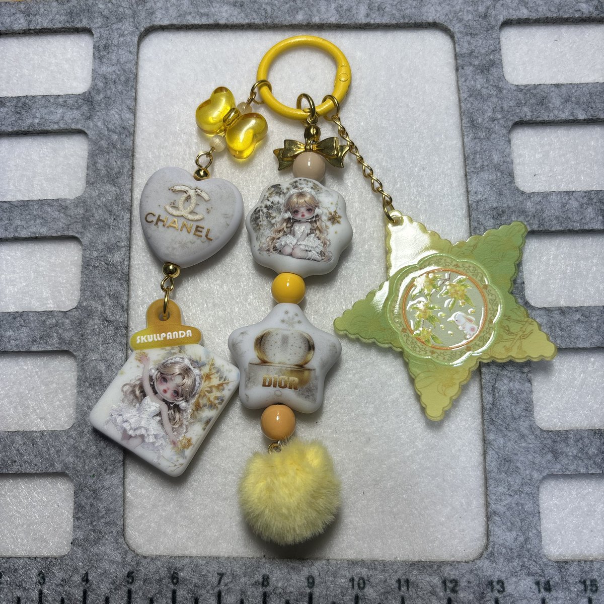 floristnsy's tweet photo. カスタムビーズ キーホルダー 販売します♡♡
1個1000円+送料お支払い方法は要相談

リプ欄にも続きます https://t.co/Z80Xbm4PBo