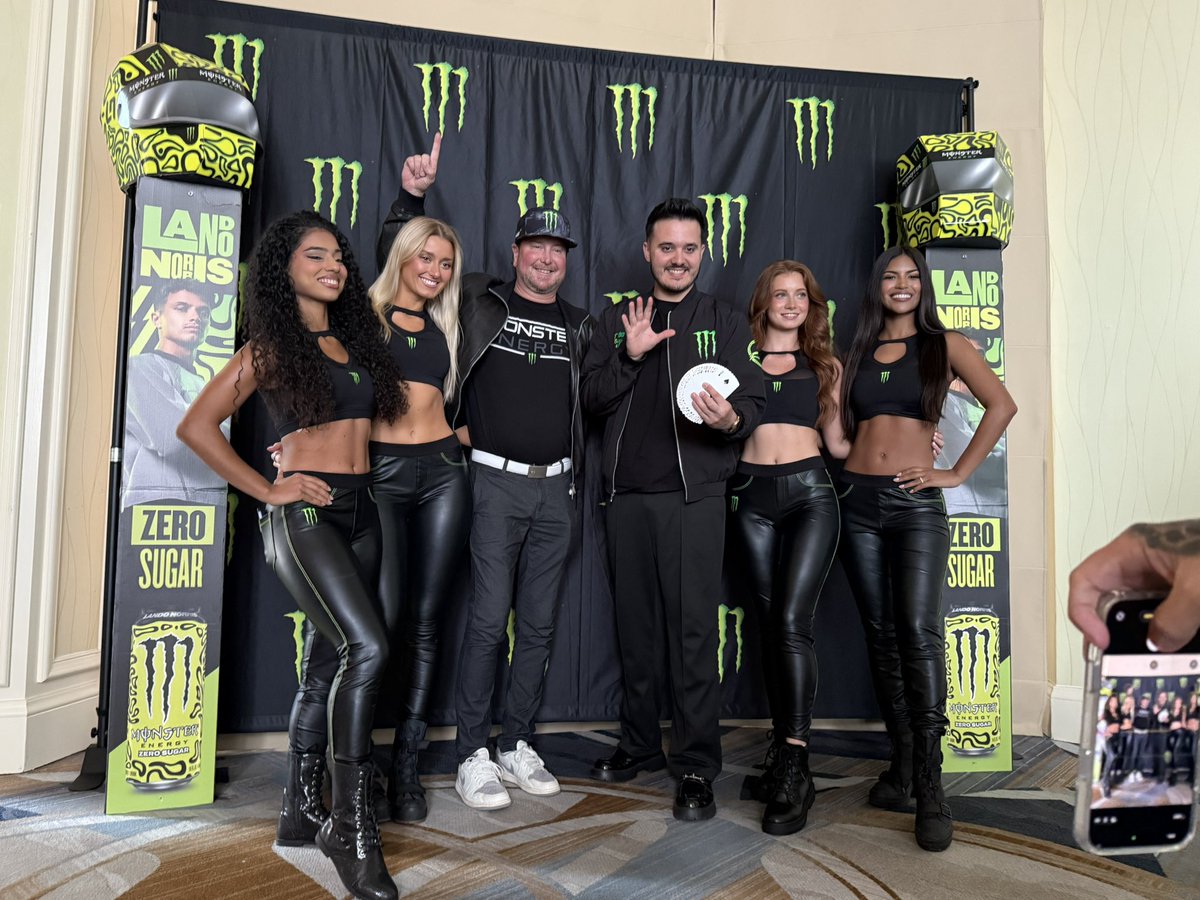 Kurt Busch tweet media