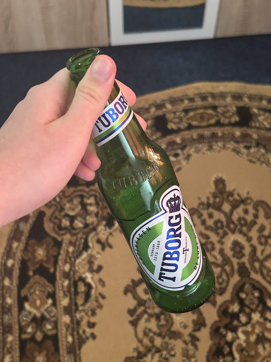 soulzzs0's tweet image. Drank a whole bottle 🤤#alchoholtwt #fyp #beer