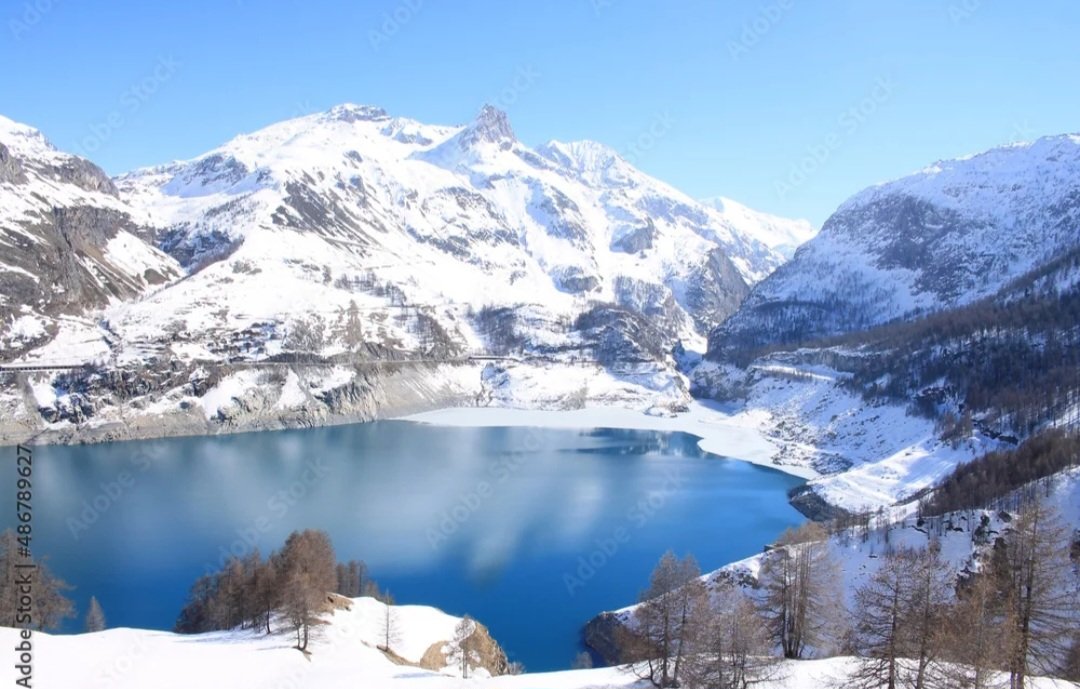 Travelsandphoto's tweet photo. Escapade sympa au lac du Chevril en Haute Tarentaise.
Photographie numérique à retrouver ici :
https://t.co/nVtcKKfjwn
#hautetarentaise #tignes #alps #mountains #Savoie https://t.co/kGIxuyTUsp