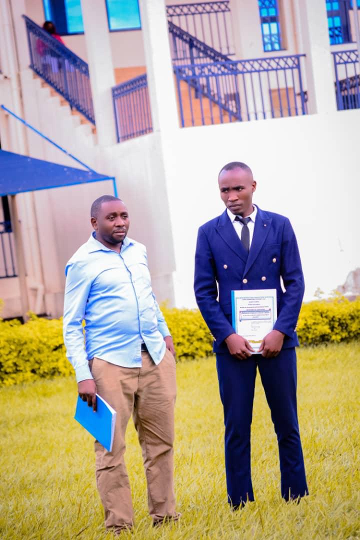 Leta iyo itangiye kunanirwa yahuka mu baturarwanda b'inzirakarengane. <a href="/HingaPlacide/">Hinga Placide</a> papa we leta y'u Rwanda yamuhaye amahoro. Banyarwanda twange akarengane 
<a href="/HingaPlacide/">Hinga Placide</a> <a href="/Jambonewsnet/">Jambonews.net</a> <a href="/amnesty/">Amnesty International</a>
