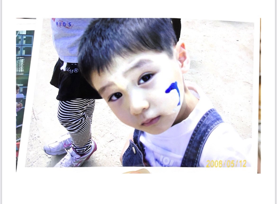 ruiye_bnd's tweet photo. イハンは子ども時代から顔が完成されていたんですよ https://t.co/OwWcUOJz9q