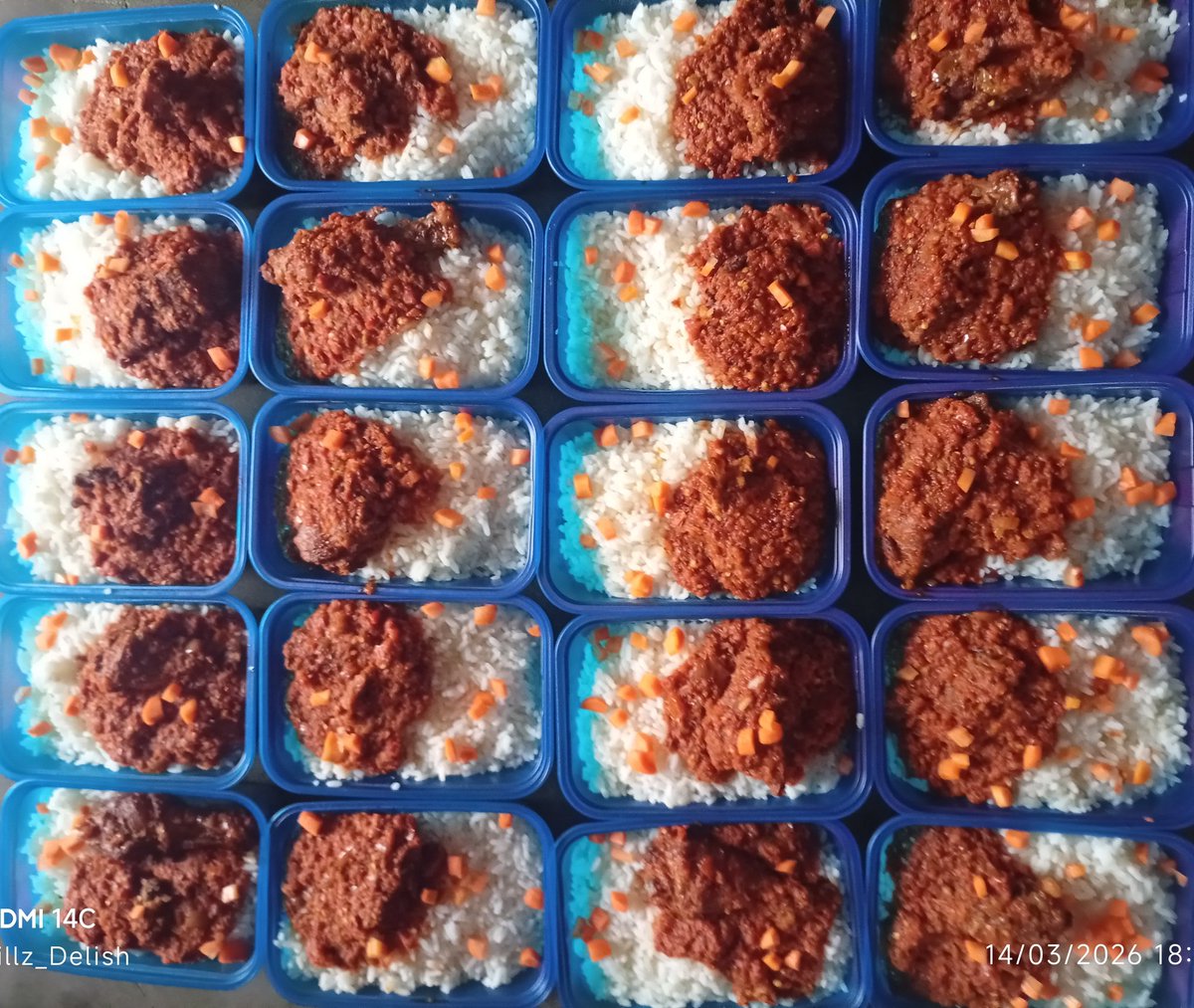CEOGRILLZDELISH's tweet photo. @grillz_delish Let's help feed people in the community at ₦3000 per plate. Be it jollof rice, veggies rice, rice and stew, spaghetti all with tastily seasoned fried chicken. @AanuoluwapoAd17 @YinkaDerek @MuslimUmmahFC @Abu_Yaaseer 
Location: Somolu Lagos 
WhatsApp:08027203527 https://t.co/VqHwY1qRzZ