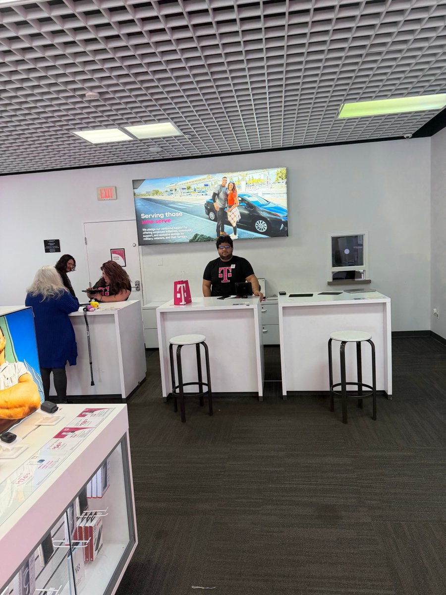 rasit_1975's tweet photo. Come over to the T-Mobile at 12959 Atlantic Blvd and they will take care of all of your T-Mobile needs https://t.co/dPmjgmUtzS