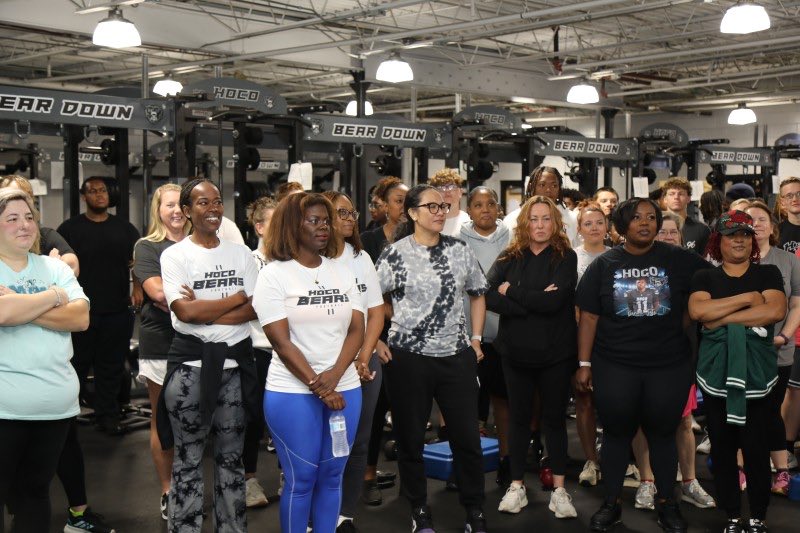 BearRayjackson's tweet photo. Hoco Mom’s Clinic photos now online!! https://t.co/v1Vu096xWj
Thanks John Daniel for pulling my slack with photos
@CoachEdwards10 
@BearDownHOCO @johnares07 https://t.co/LY6IVTSZ6N