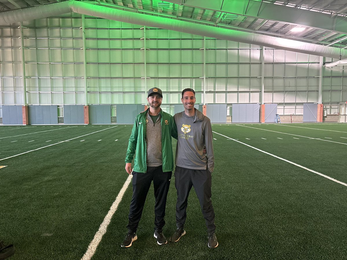 SVC_Bearcats's tweet photo. It was a great day on campus! Coaches, athletes, and staff had the opportunity to tour the Dunlap Center this afternoon! #SVC #GoBearcats https://t.co/rlFgjZXpH4