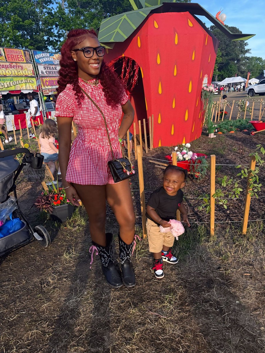 C 👸🏽 tweet media