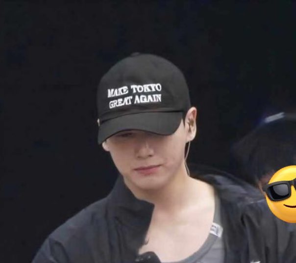suhothesuccubus's tweet photo. verdade né sua vagabunda do caralho como o MAGAkook mesmo seguindo esses conteúdos no insta usando boné maga afins e não me venham com papinho de que ele não sabia isso ou aquilo pois quando é com meu fav pode ele nunca sabe de nada mas os outros nao vamos se enxergando vamos https://t.co/euizyIDydt