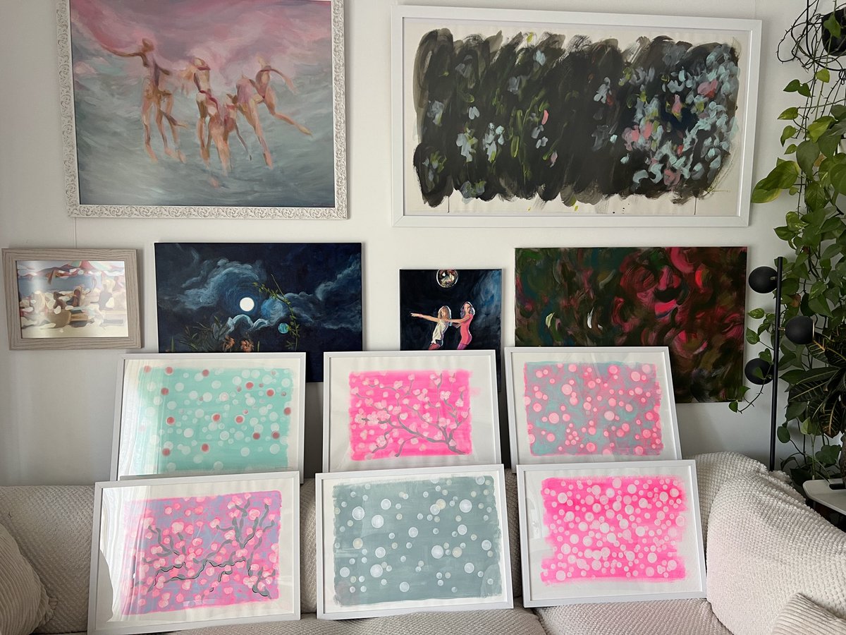 liaferreira's tweet image. São pinturas originais, a acrílico sobre papel, e são muito mais lindas ao vivo. As cores! A luz! 😍
Só não provocam espirros. :)
#liaferreira #painting #pintura #flowers #flores #spring #primavera #polen #pollen

🧵2/3