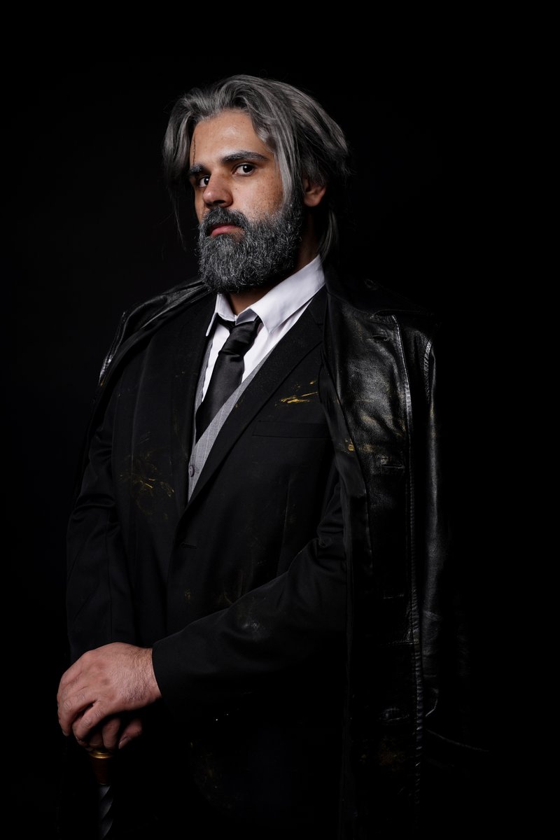 MrDorian71's tweet photo. "Si... pour te sauver, je dois te perdre... qu'il en en soit ainsi." - Renoir

Très content de ce cosplay. Heureux aussi de le porter pour le 1er anniversaire de Expedition 33 ! 🎂 https://t.co/c2nvaQ4N8p