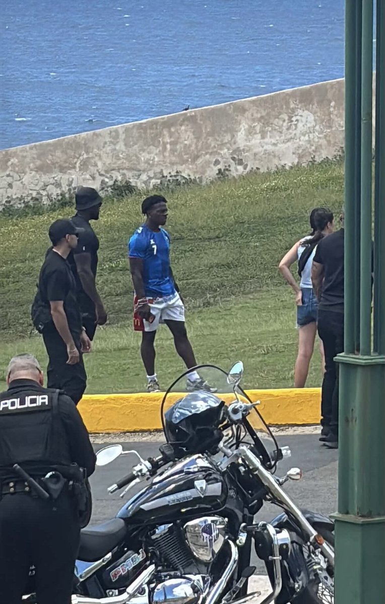 Ivo/Rio 🇵🇷 johnny fiama luvr tweet media