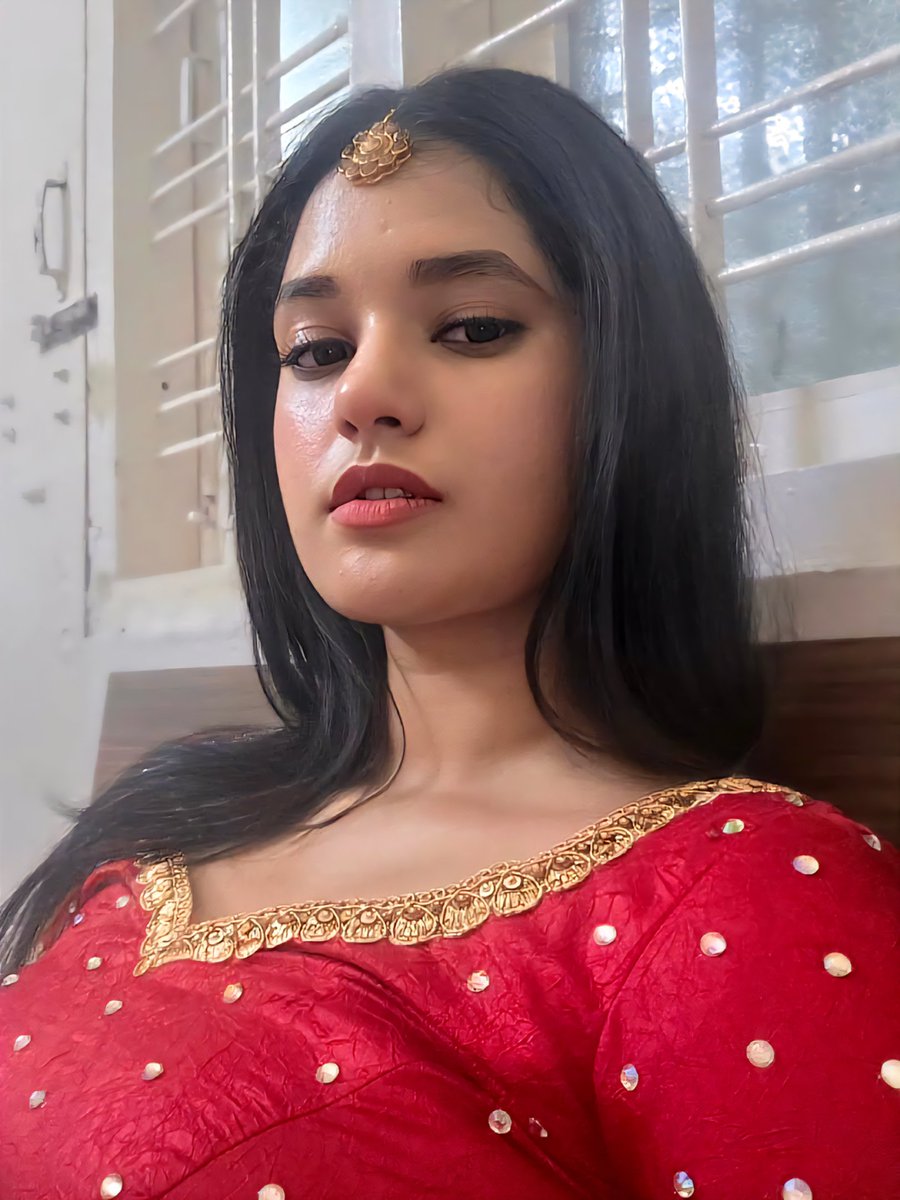 BeautiesInRed's tweet photo. ♥️♥️ Good Night Dear X Family. ♥️♥️ https://t.co/v55DO2SK03