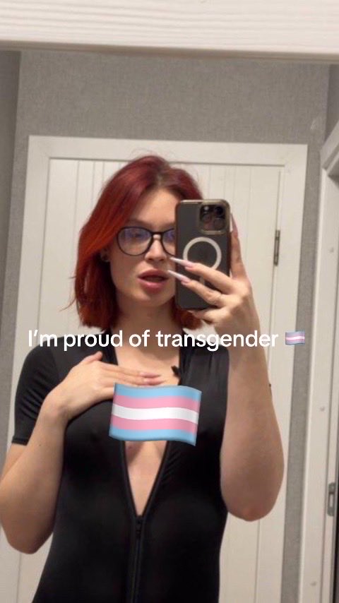 Lilinvov9's tweet photo. I’m your favorite trans girl 🏳️‍⚧️ https://t.co/NmPmy7GQ4G