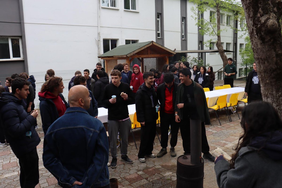 Burak Bora Anadolu Lisesi tweet media