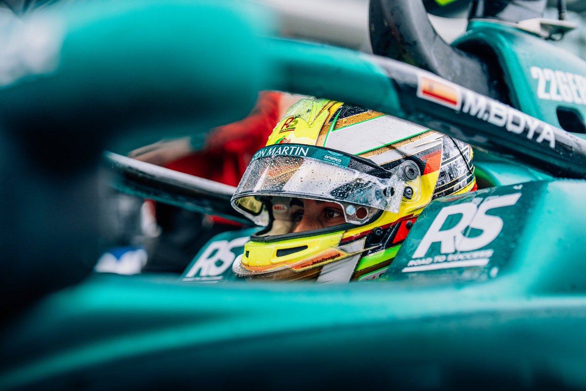 MariBoya64's tweet photo. Debut en Miami, algunos puntos y colores nuevos 💚

Cerramos el segundo finde del año rodando por primera vez en agua y con la remontada del P16 al P7 📈

Trabajaremos como equipo para estar en mejor posición para Canadá, pero me voy de aquí satisfecho con el resultado final 🫡 https://t.co/ybNHcjSA2b