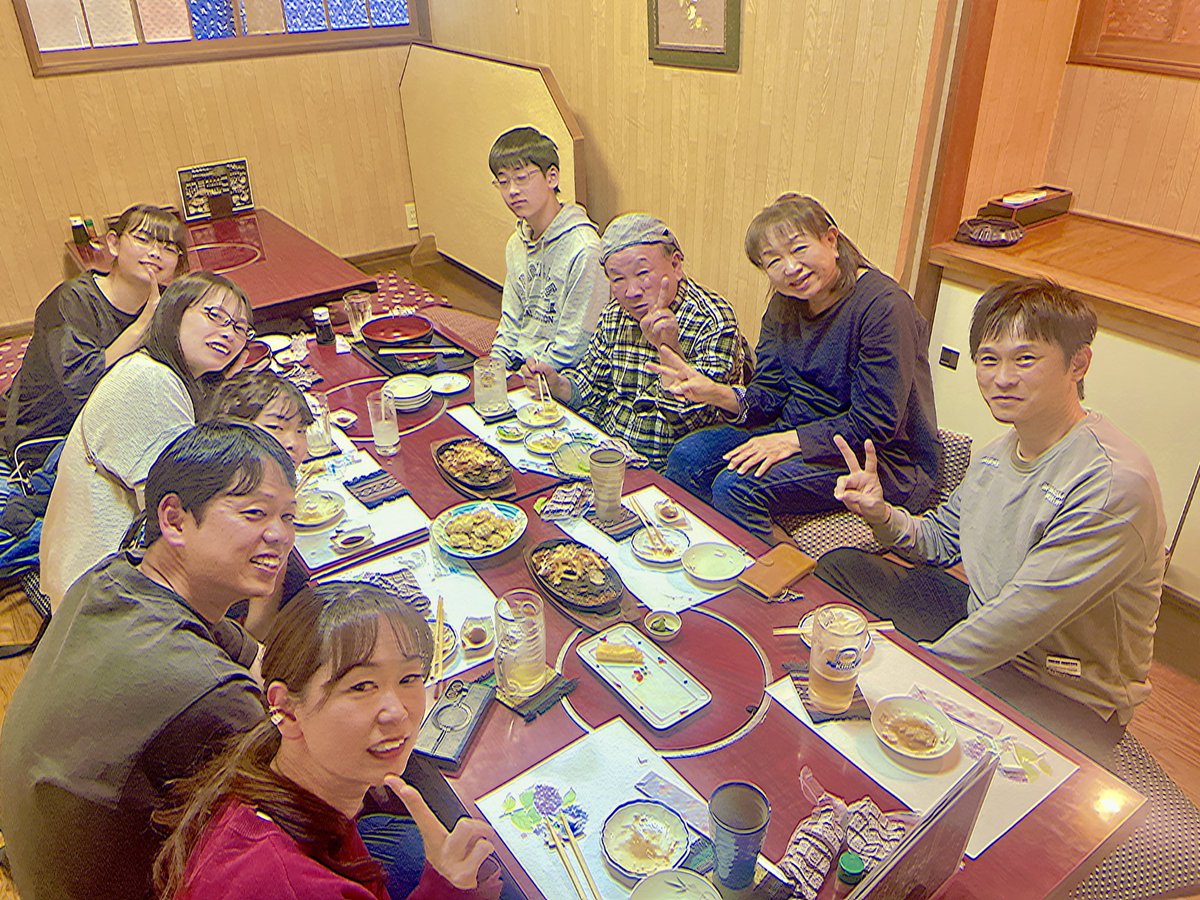 rikimaru_2daime's tweet photo. 🌷ありがとうございました🌷
休まず営業🍻🍚

W御一行様💕
ゆっくりできましたか🍻🍚
またお待ちしております😘
皆さんのいいショット撮れました❤️ https://t.co/RU5uJwfJvN
