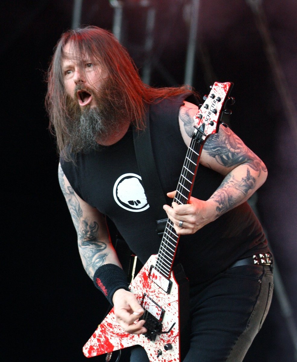 We extend our congratulations to Gary Holt, founding member of EXODUS and pioneer of the thrash sound, on his birthday, here in 2014, Holt performing with SLAYER.
.