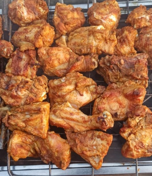 CEOGRILLZDELISH's tweet photo. Pls Retweet for a growing business 1. Kulikuli alata ₦7500/kg
2. Grilled peppered guineafowl with gizzard ₦17000
3. Customer's feedback
4. Grilled peppered chicken ₦19,000(20pcs) @AanuoluwapoAd17 @CRawkeen @dansatty @Engr_Ashile Location:Somolu Lagos 
DM 08027203527 https://t.co/U2PkLu4gbW
