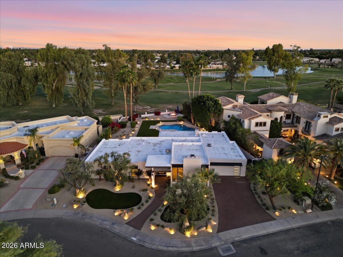 GolfHomeLiving's tweet photo. Nestled in the heart of McCormick Ranch, just moments from the golf courses, this beautifully remodeled home captures sweeping views of lush greens, tranquil lakes, and mountain backdrops.

- 4 beds / 3 baths

DM @golfcoursehomes for full details.

Listed by: Capture Arizona, LLC https://t.co/VSDS5AA0wx