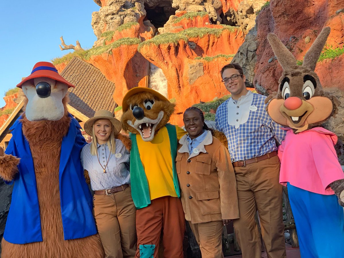 Splash Mountain Historical Society tweet media