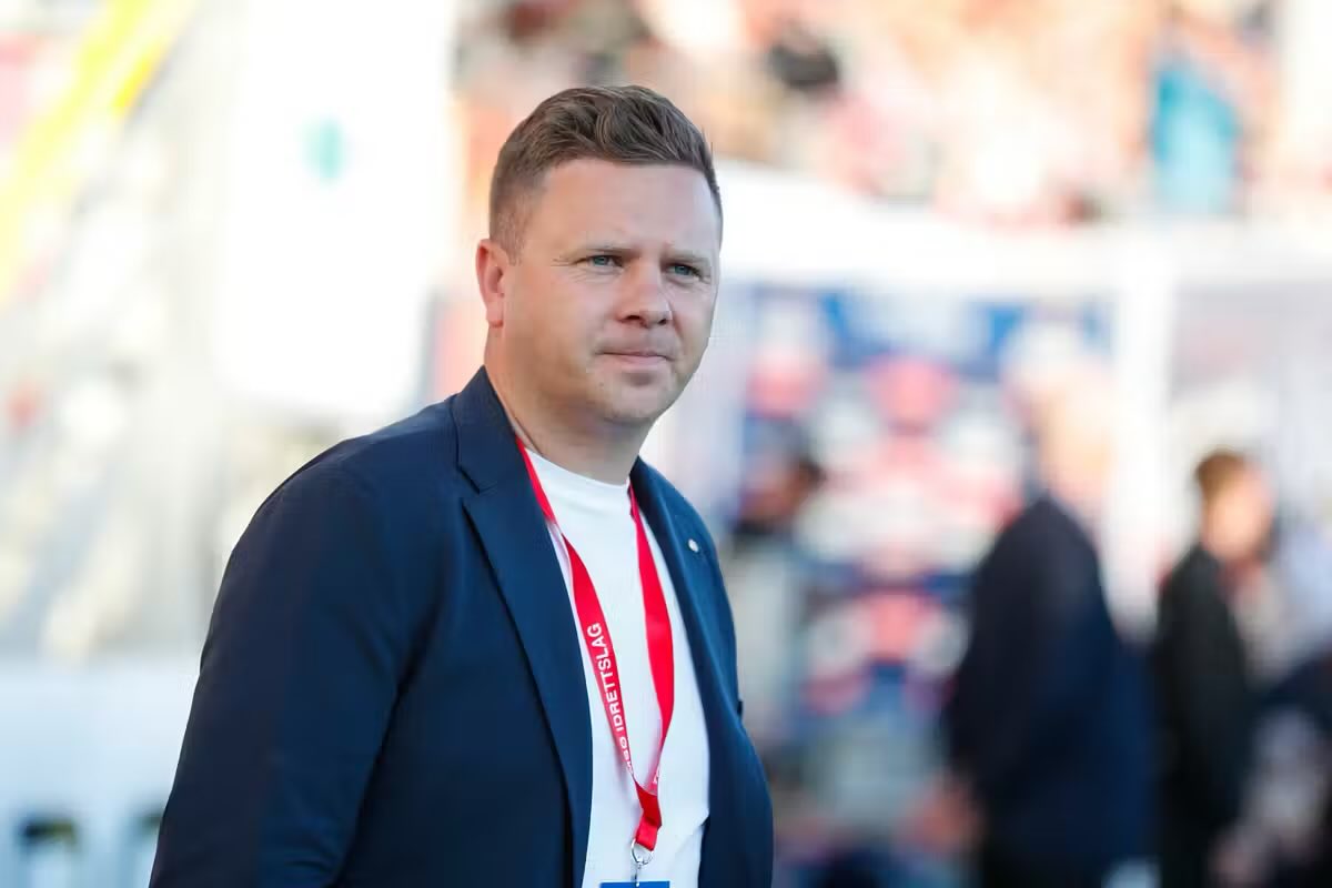 NorwayTransfers's tweet photo. 🚨 Malmö FF er på jakt etter ny sportssjef og har vært i kontakt med Tromsøs sportssjef Lars Petter Andressen. 39-åringen har hatt en sentral rolle i den positive utviklingen i Tromsø IL de siste årene. Den svenske storklubben har samtidig flere kandidater på blokka. https://t.co/bOTEsHFeze