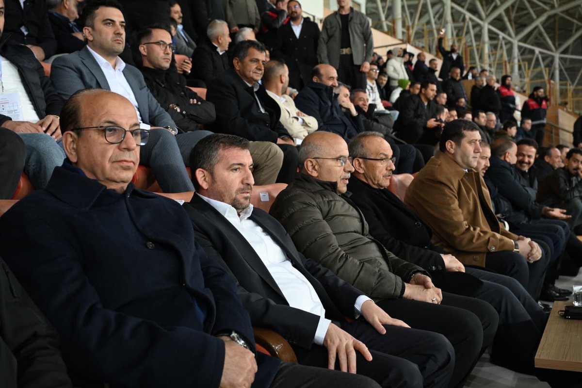 samiermbb's tweet photo. Tribündeyiz, şehrimizin takımının yanındayız. 

Malatya Yeşilyurtspor’umuza Erciyes 38 FK ile oynadığı Play-Off 2. Tur maçında yürekten başarılar diliyorum. https://t.co/nEVTLNTAxY