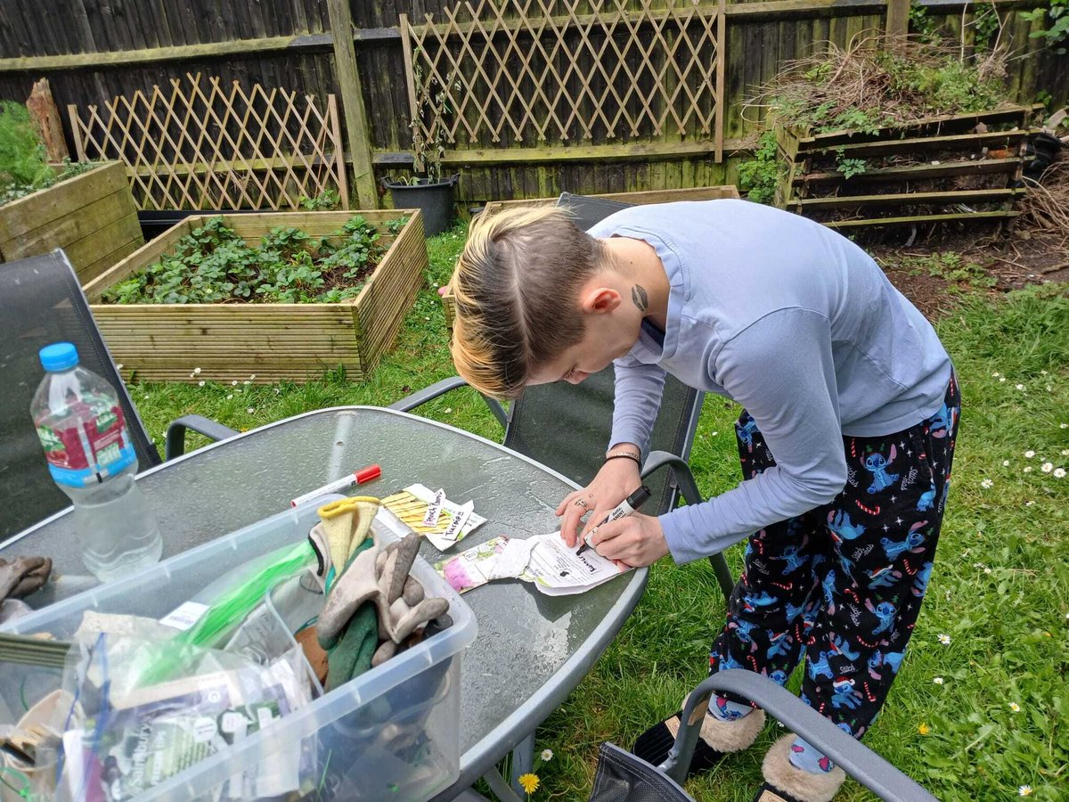 QuoVadisTrust's tweet image. Clients have been busy getting our gardens spring-ready 🌱

From clearing to planting, it’s a great way to build practical skills, teamwork &amp;amp; wellbeing - while creating spaces everyone can enjoy.

#Gardening #LifeSkills #Wellbeing #SpringReady