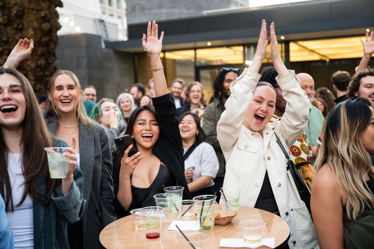 SFMOMA's tweet photo. Kick off the summer in style and grab your tickets online in advance ๐๏ธ https://t.co/s2Z6PhP7RT
villa.albertine franceinsf
#SFMOMA #RooftopRadio #SFEvents #FrenchElectroPop #SummerInSF https://t.co/e5VVg3aPv0