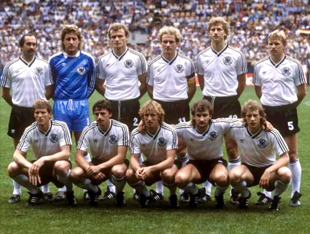 dirk_adam's tweet image. Bestes Deutschland-Trikot aller Zeiten. Was sind Eure Favoriten? #DFBTeam #WM #Deutschland #Germany 🇩🇪
