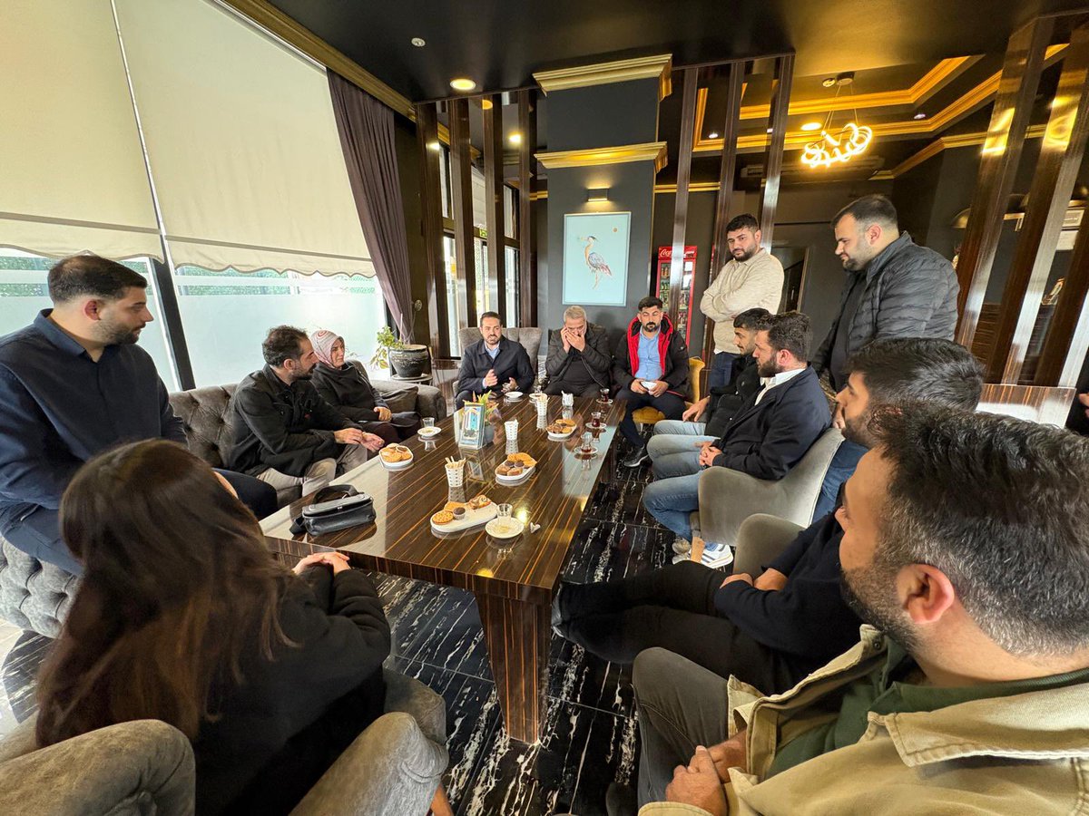 emine uçak tweet media