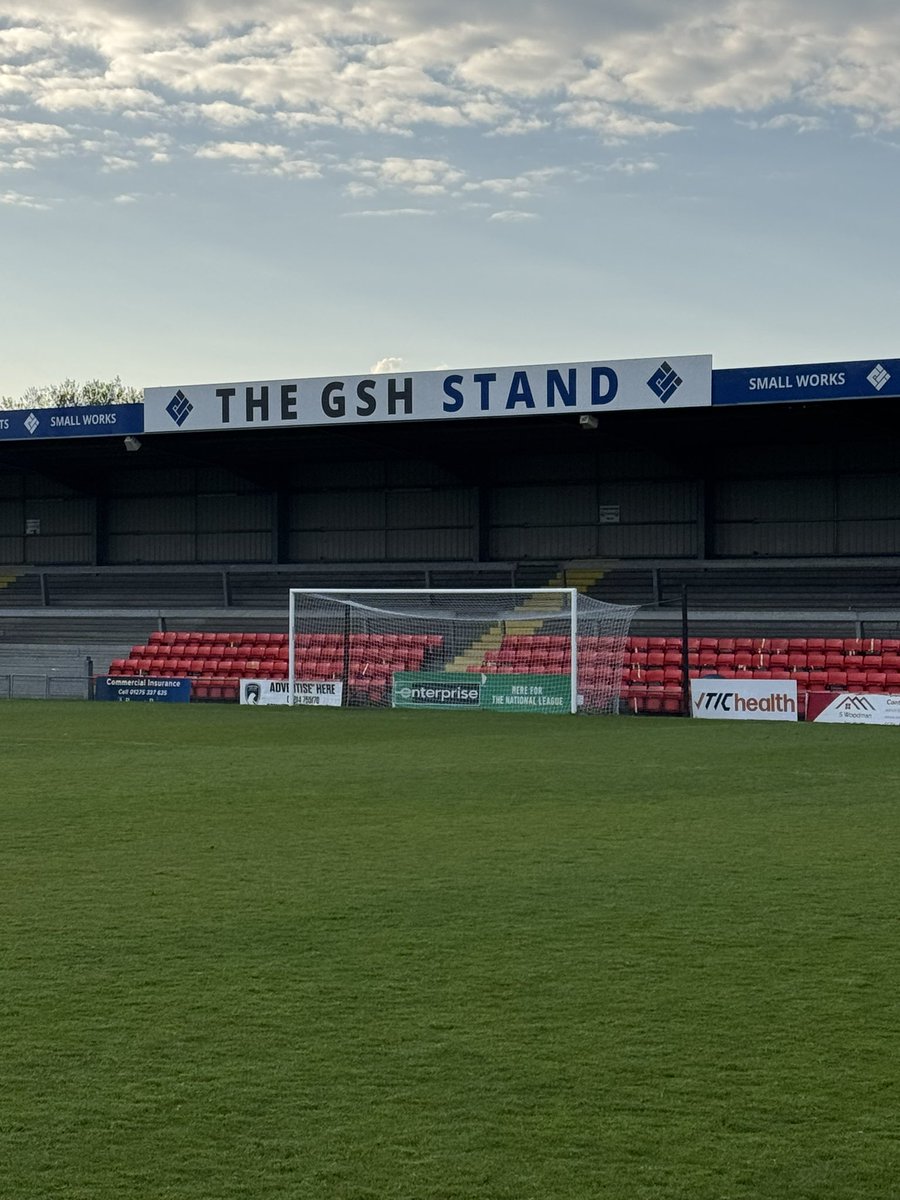 Odd_DownAFC's tweet photo. Arrived at the Optima Stadium for tonight's Under 18 final league game of the season against @WSM_AFC_ACADEMY. 

@swsportsnews @wcfyl https://t.co/a6emTCxSwS