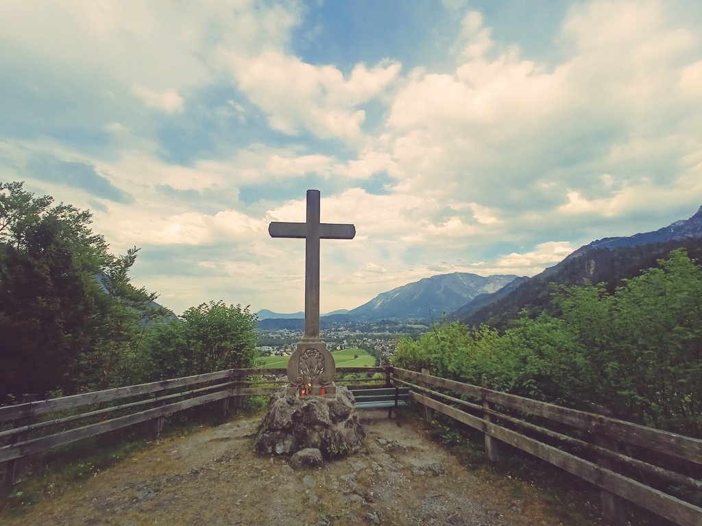 JoGoebel's tweet photo. Moment der Ruhe 🙏. #StPankraz #BadReichenhall https://t.co/ukL3he5QZr