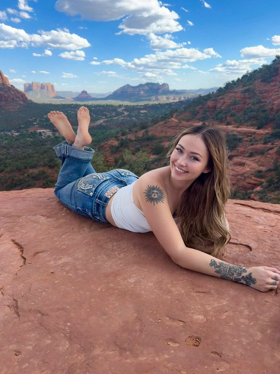 Gigi Nova tweet media