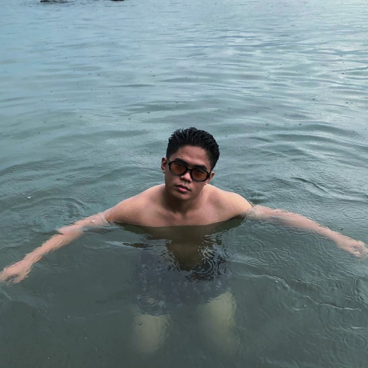 Remziee20's tweet photo. 🌊🌧️ https://t.co/ueWFS5DhZp
