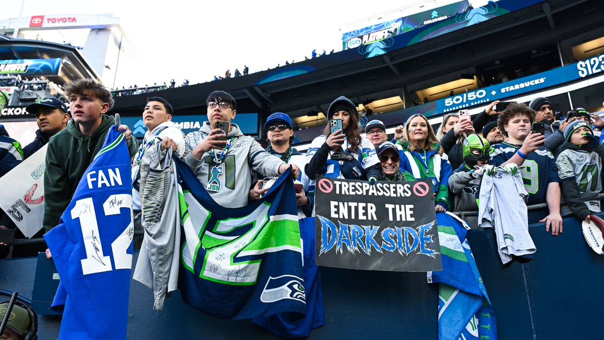 12s tweet media