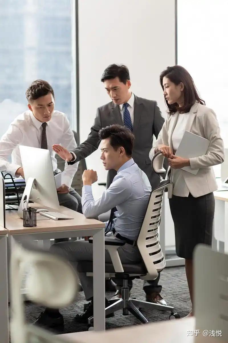 mariassi1981's tweet image. "When your team’s ‘quick 5-min brainstorm’ turns into a 20-min deep dive… but you finally land the perfect idea.  #TeamWin #WorkLifeBalance More like WorkLifeVibe "
