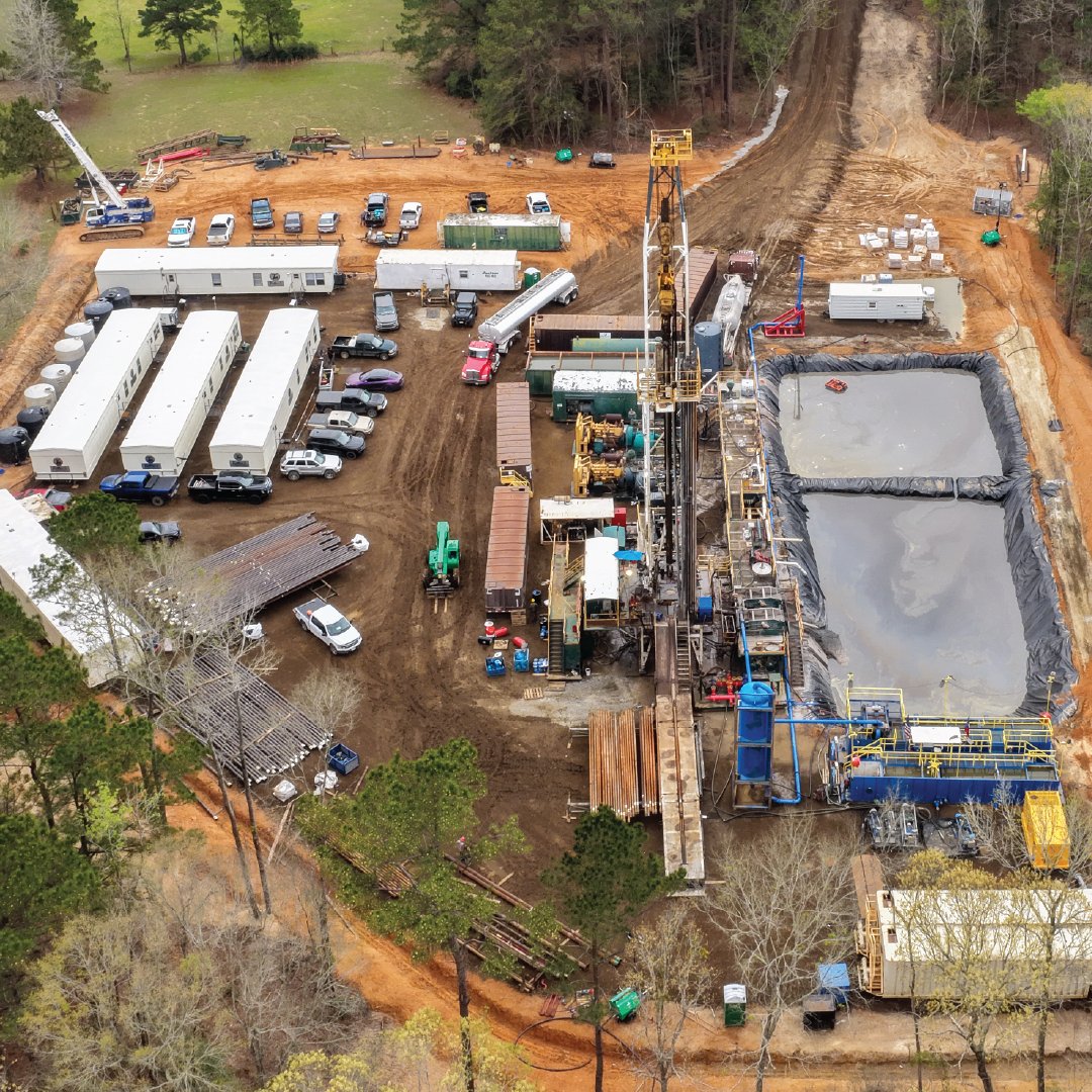 CExploration's tweet photo. Oklahoma well site 

#Americanoil #usaoil #oilinvesting #oilandgas #taxadvantages #potentialmonthlyincome #investing #diversifyportfolio #knowthedrill #howtoinvestinoil #crownexploration #oildrilling #oilexploration https://t.co/lGDgMwquMg