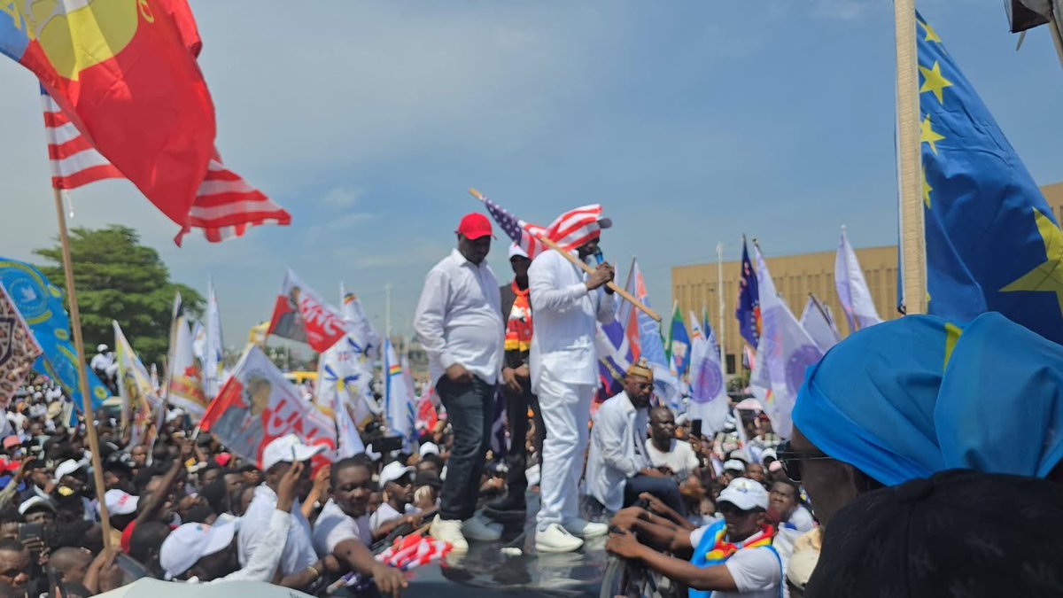 ChangementCong1's tweet image. Tout congolais épris de la dignité patriotique souffre actuellement dans sa chair. 
La bullshit c’est l’unique domaine où l’udps excelle publiquement.
Dommage collatéral

#FOLLOWER
#RDC
#TOUS