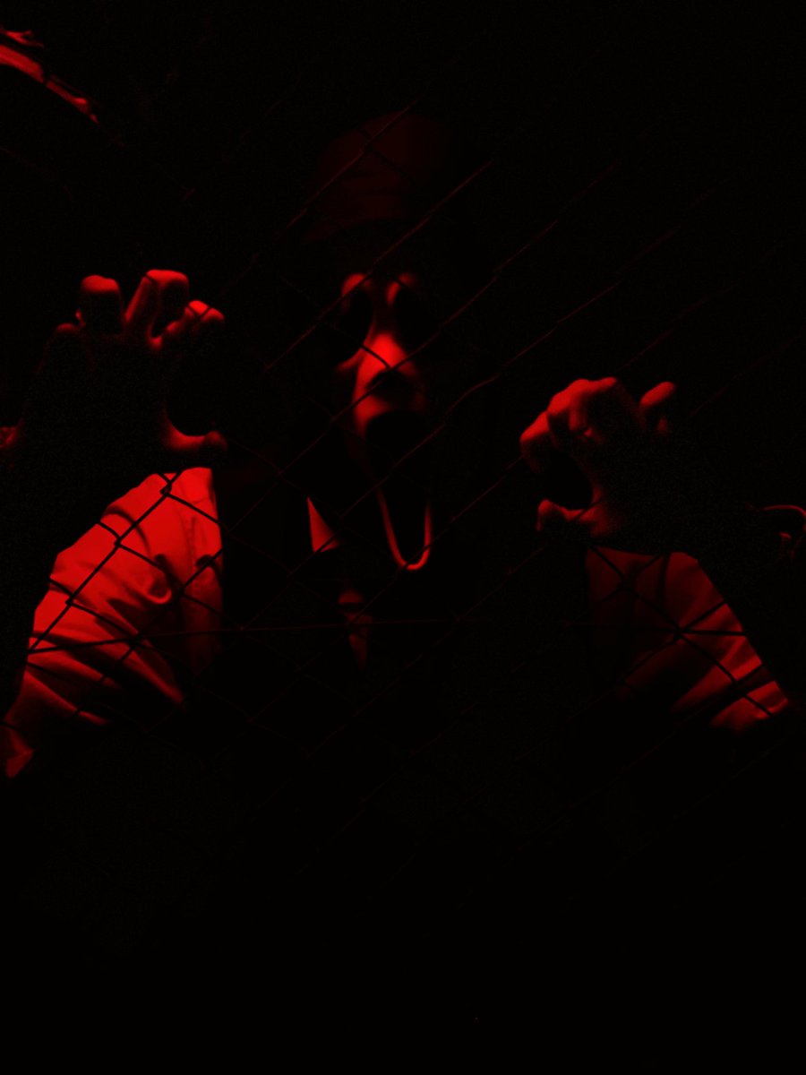 crusifaire's tweet image. Ghostface ‼️‼️‼️

#ghostface #maskedmen #cosplayer