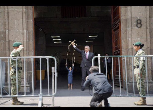 gatonaranja33's tweet photo. @Reforma @Claudiashein Le creo a la narco presidenta!!! Lo demás $$$ se lo dará el narco @Claudiashein https://t.co/MW4gRHCVGU