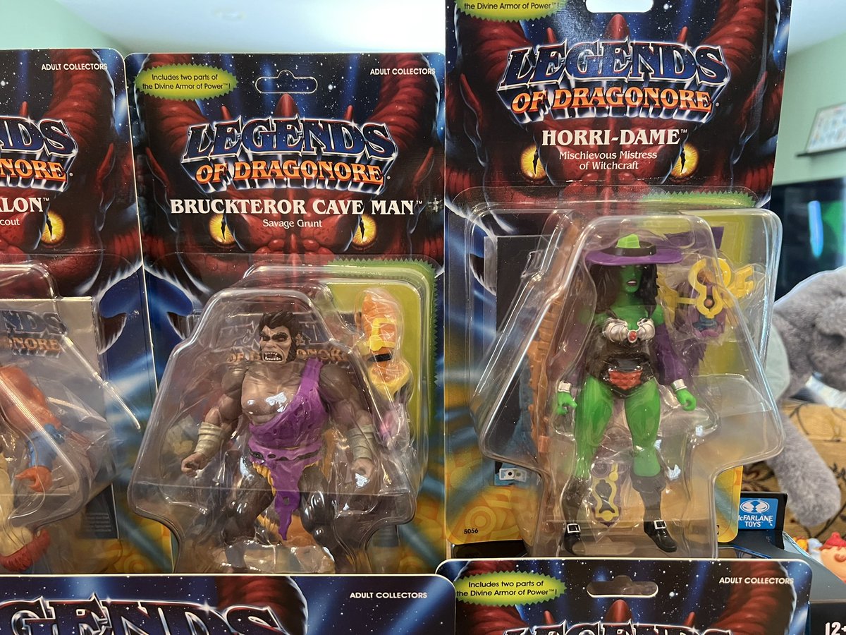 Toyhuntersholl2's tweet photo. Legends of Dragonore's Newest wave arrives and man they are knocking them out of the park!

Really exceptional colors, especially Chief Talon, and I can't wait to see what's coming! 

@FormoToys #legendsofdragonore #dragonore #fivepointfive #motu #divinearmorofpower https://t.co/YS2kk1uDaB