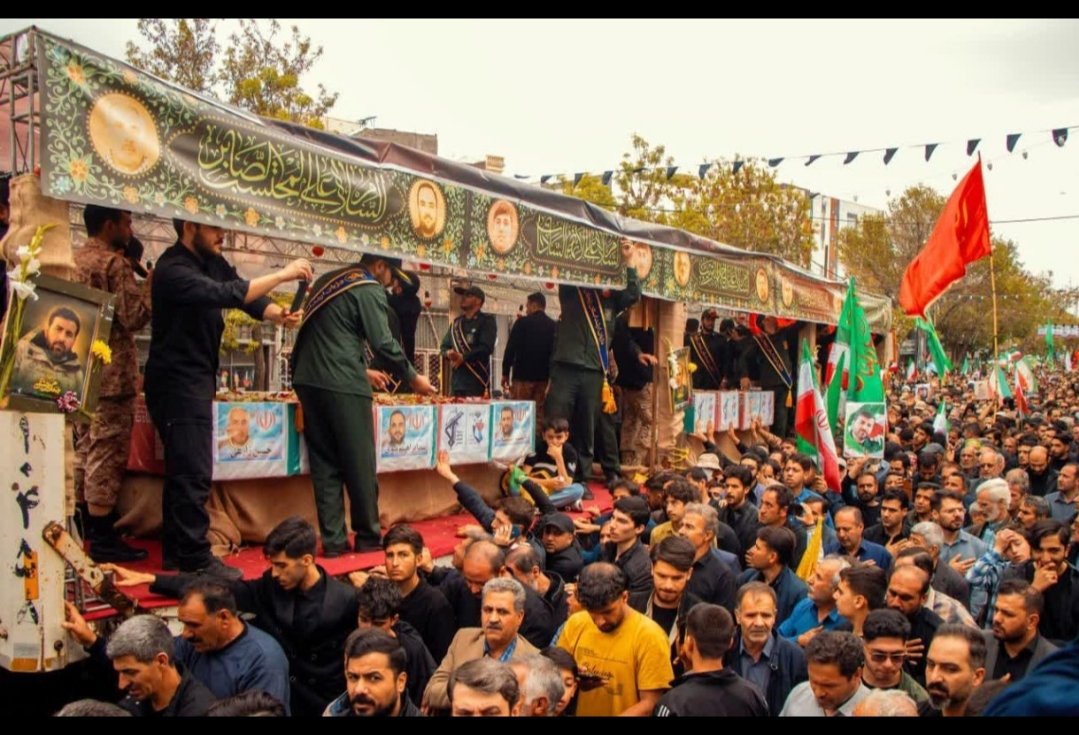شهید آوینی: قرنهاست زمین انتظار مردانی اینچنین را میکشد تا بیایند وکربلای #ایران را عاشقانه بسازند و زمینه ‌ساز ظهور باشند…

آن مردان آمدند و رفتند،  فقط من و تو ماندیم  و از جریان چیزی نفهمیدیم…

#چهارده_دلاور_زنجانی
